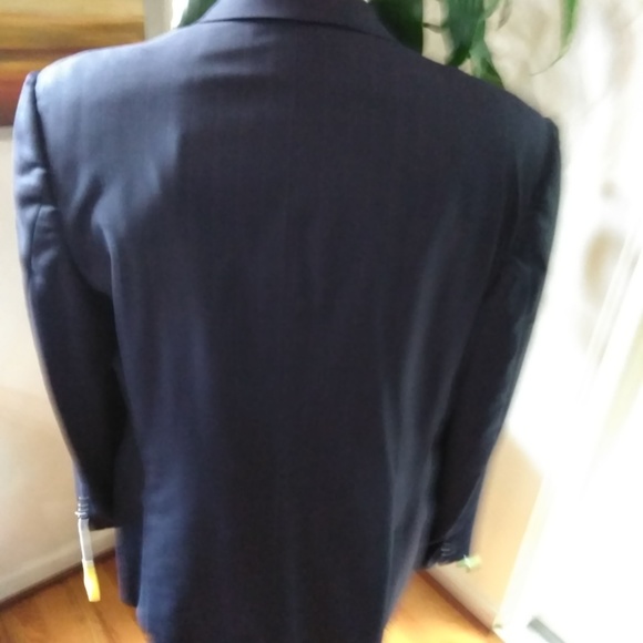 Men's Suits - Picture 3 of 3